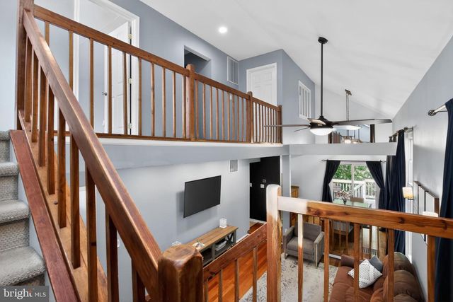 11969 HOLLY VIEW DR, Woodbridge, VA 22192