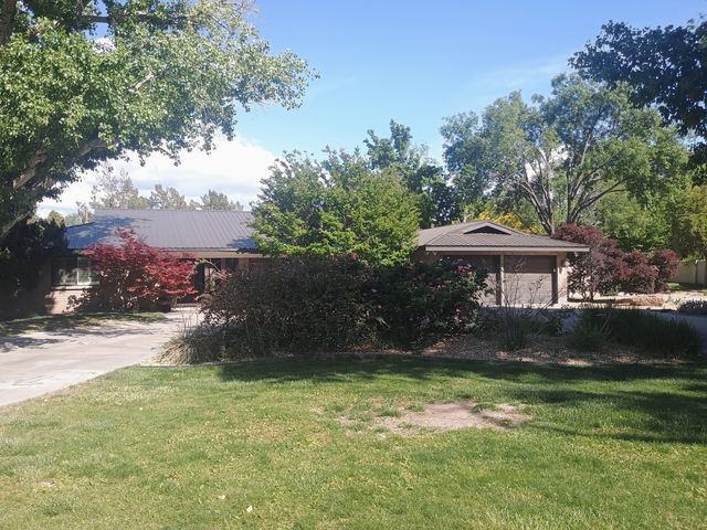 6504 Poza Rica Court NW, Albuquerque, NM 87107