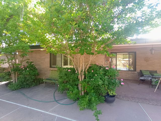 6504 Poza Rica Court NW, Albuquerque, NM 87107