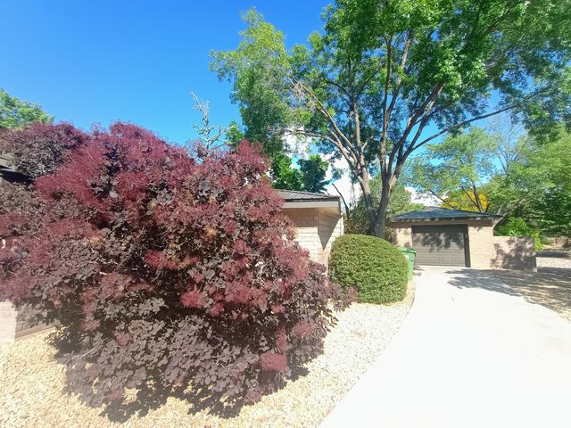 6504 Poza Rica Court NW, Albuquerque, NM 87107