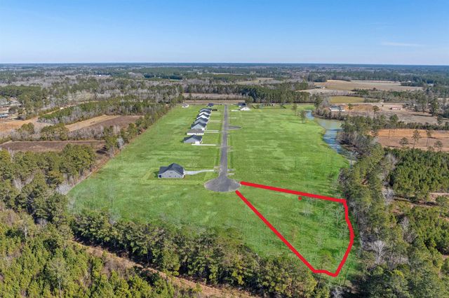 157 Furnies Place, Loris, SC 29569