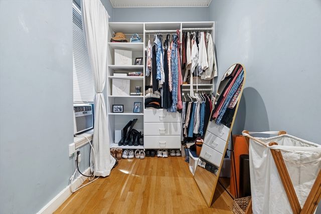 290 K St 2, Boston, MA 02127