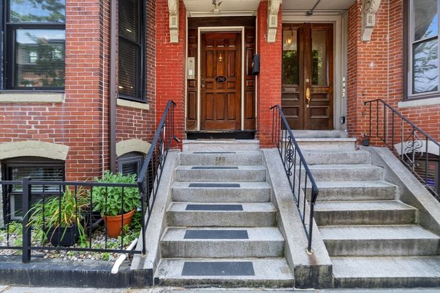 290 K St 2, Boston, MA 02127