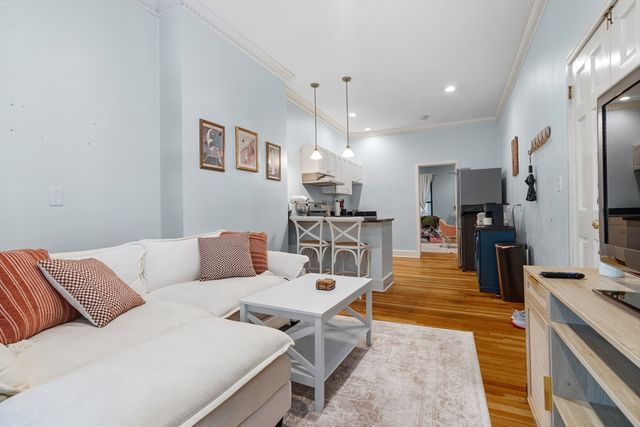 290 K St 2, Boston, MA 02127