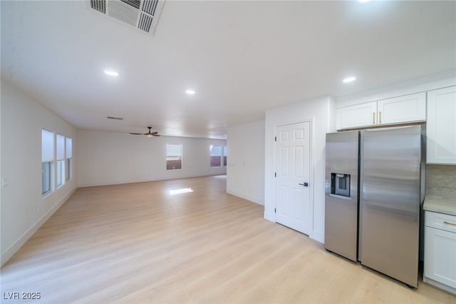 504 Lacabana Beach Drive, Las Vegas, NV 89138