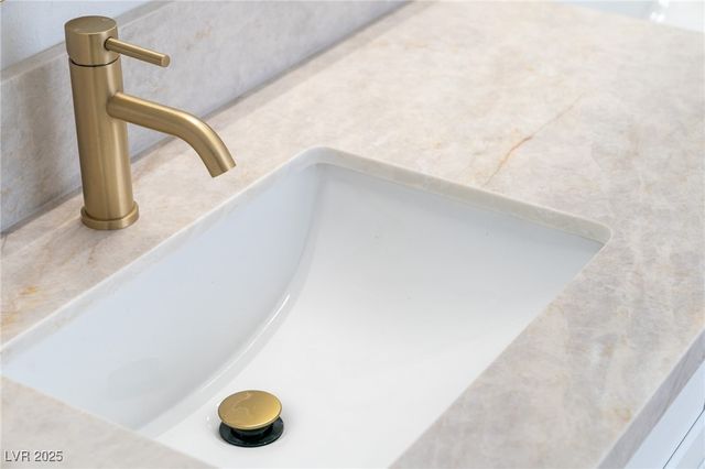 504 Lacabana Beach Drive, Las Vegas, NV 89138