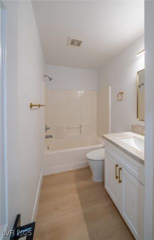 504 Lacabana Beach Drive, Las Vegas, NV 89138