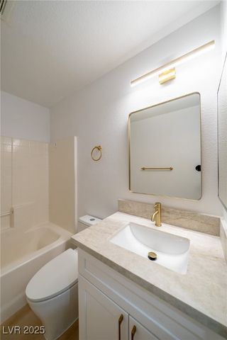 504 Lacabana Beach Drive, Las Vegas, NV 89138