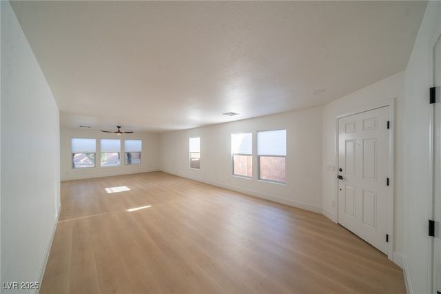 504 Lacabana Beach Drive, Las Vegas, NV 89138