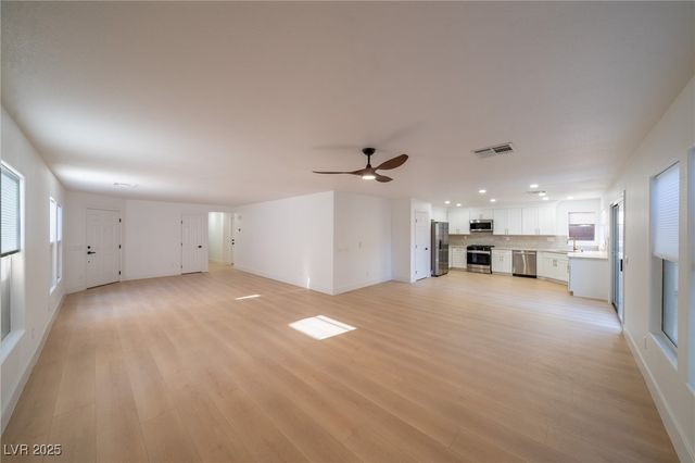 504 Lacabana Beach Drive, Las Vegas, NV 89138