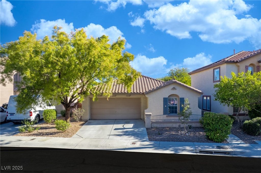 504 Lacabana Beach Drive, Las Vegas, NV 89138