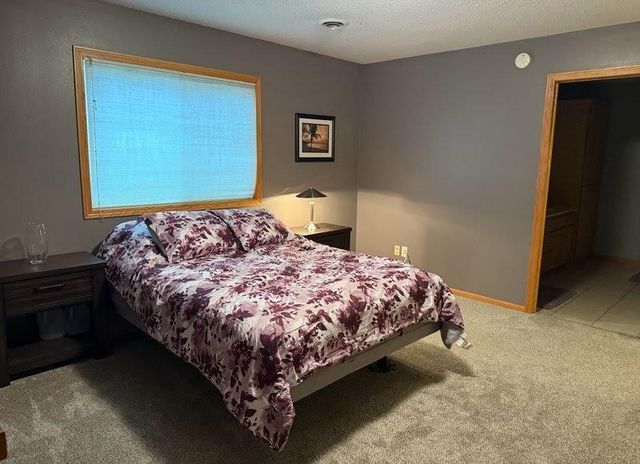 107 9th Street SE, Freeport, MN 56331