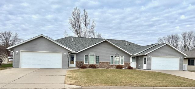107 9th Street SE, Freeport, MN 56331