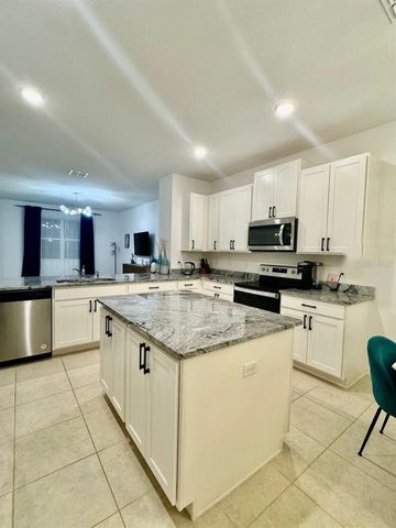 11821 FOUNDERS STREET, Orlando, FL 32832