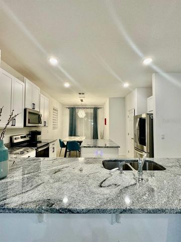 11821 FOUNDERS STREET, Orlando, FL 32832