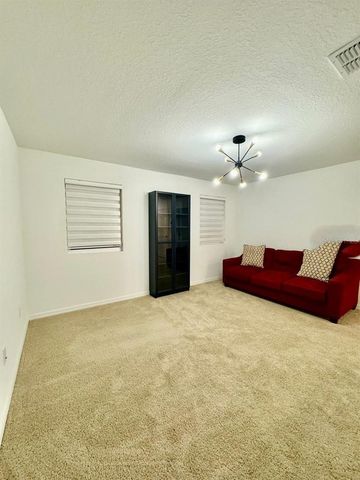 11821 FOUNDERS STREET, Orlando, FL 32832