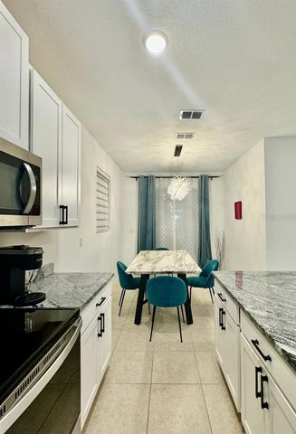 11821 FOUNDERS STREET, Orlando, FL 32832