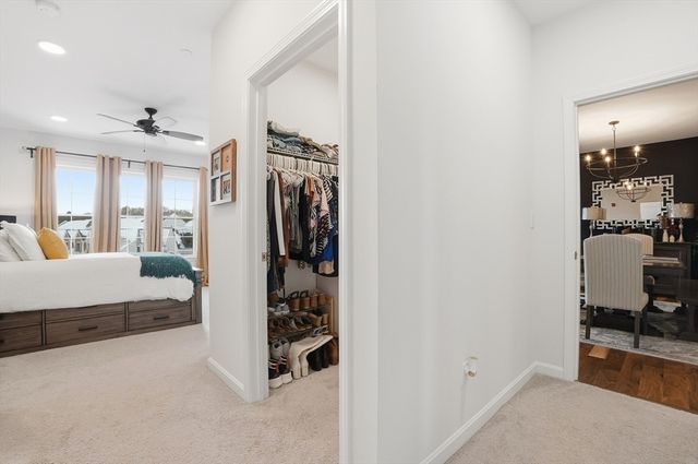 15 Revolution Way 2205, Canton, MA 02021