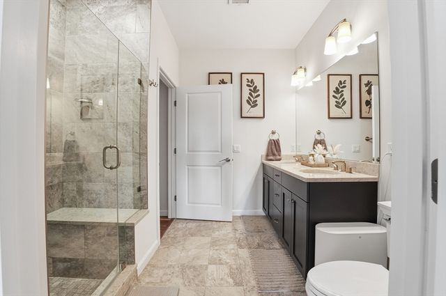 15 Revolution Way 2205, Canton, MA 02021