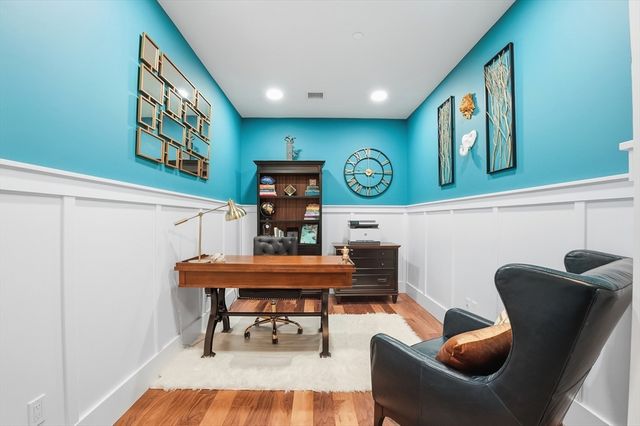 15 Revolution Way 2205, Canton, MA 02021