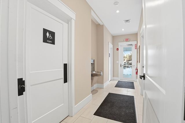 15 Revolution Way 2205, Canton, MA 02021