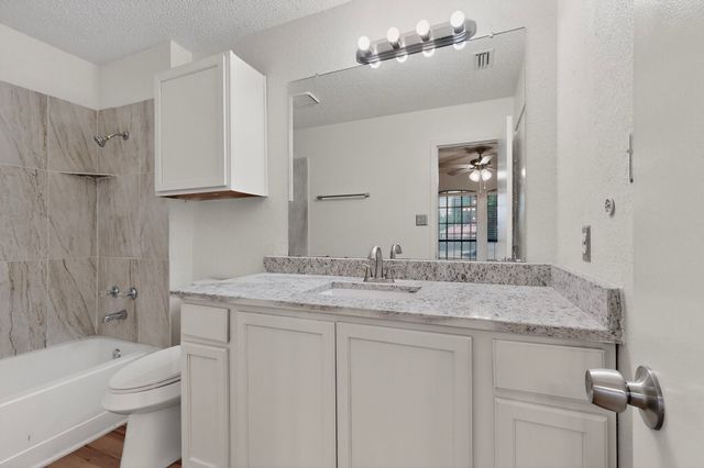 2933 Lawndale Drive, Lancaster, TX 75134