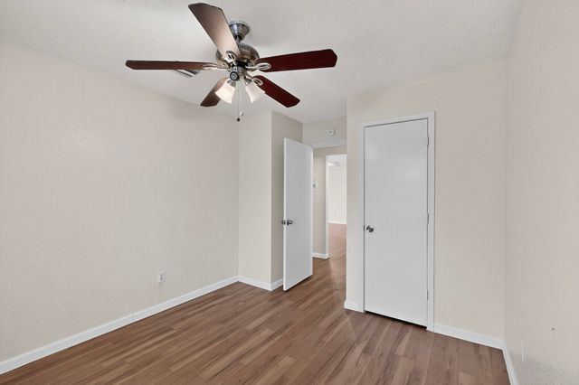 2933 Lawndale Drive, Lancaster, TX 75134