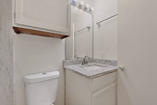 2933 Lawndale Drive, Lancaster, TX 75134