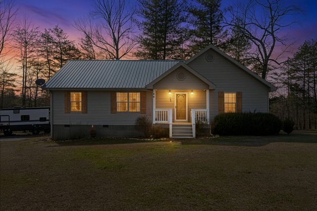 124 Brown Ln, Tracy City, TN 37387