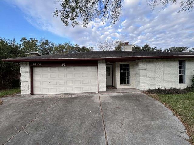 16631 Blackhawk Boulevard, Friendswood, TX 77546