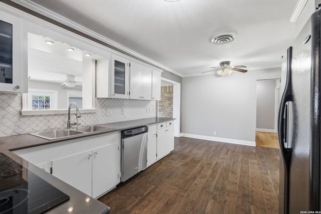 758 Carl Dr, New Braunfels, TX 78130