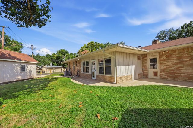 758 Carl Dr, New Braunfels, TX 78130