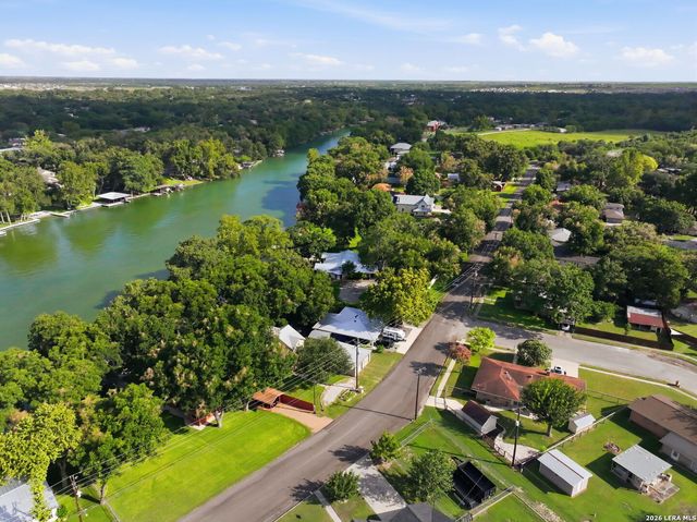 758 Carl Dr, New Braunfels, TX 78130
