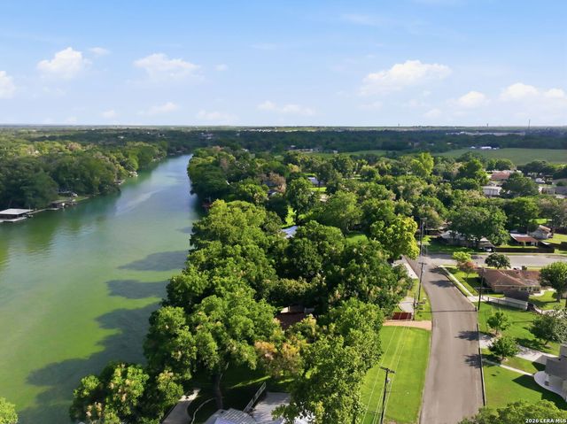 758 Carl Dr, New Braunfels, TX 78130