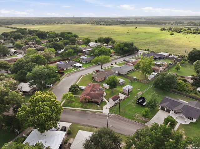 758 Carl Dr, New Braunfels, TX 78130