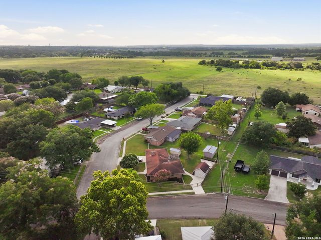 758 Carl Dr, New Braunfels, TX 78130