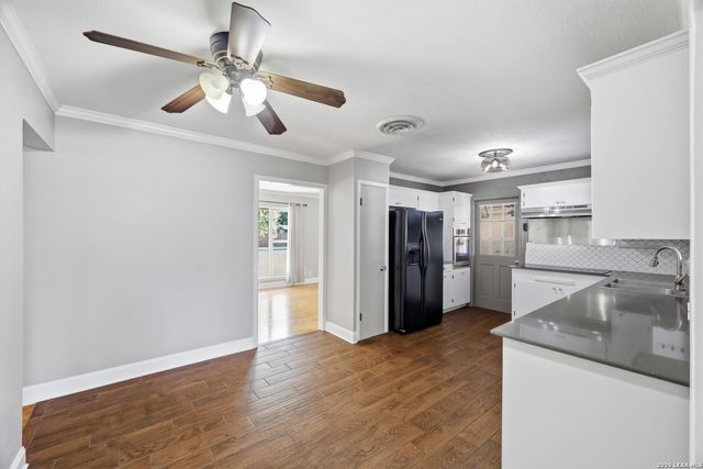 758 Carl Dr, New Braunfels, TX 78130