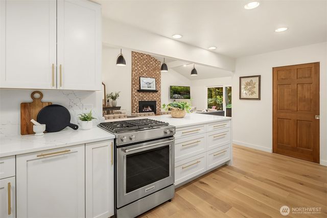 8539 SE 79th Place, Mercer Island, WA 98040