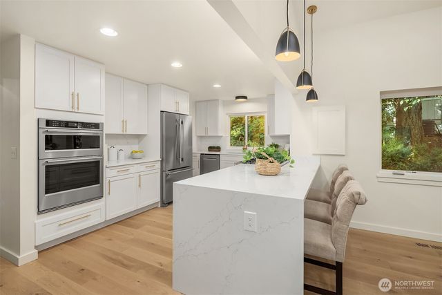 8539 SE 79th Place, Mercer Island, WA 98040