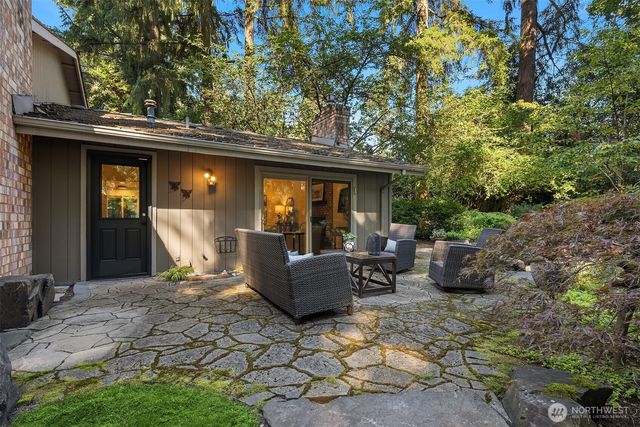 8539 SE 79th Place, Mercer Island, WA 98040
