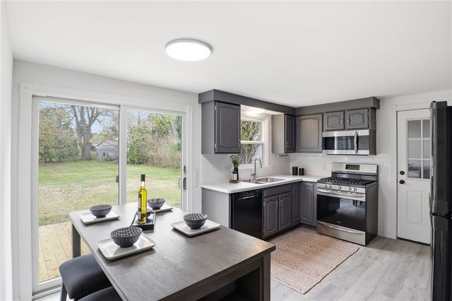 524 Harvest Drive, Greece, NY 14626