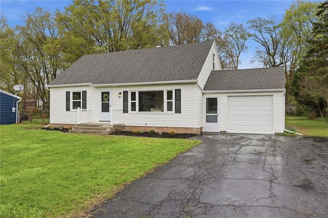 524 Harvest Drive, Greece, NY 14626