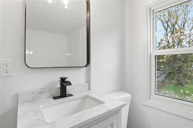524 Harvest Drive, Greece, NY 14626