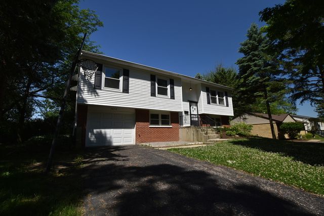 7852 Sprucewood Avenue, Woodridge, IL 60517