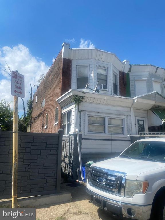 2810 N NEWKIRK ST, Philadelphia, PA 19132