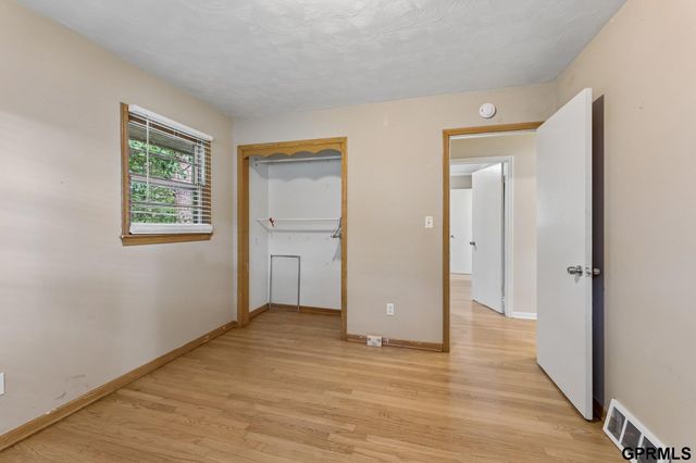 5834 Read Street, Omaha, NE 68152