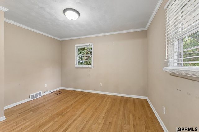 5834 Read Street, Omaha, NE 68152