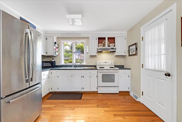 90 Whitney Road, Eastham, MA 02642