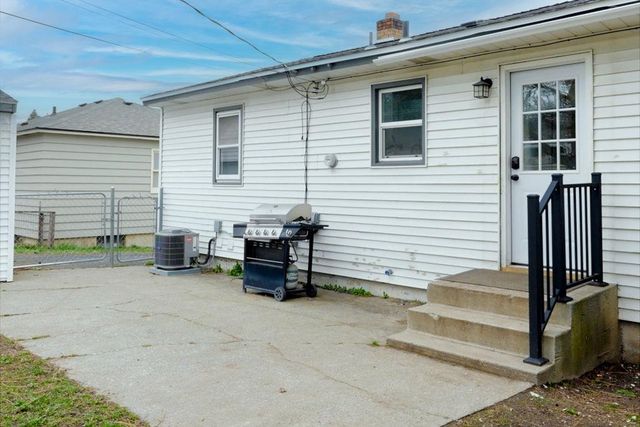 3220 E 19TH Ave, Spokane, WA 99223