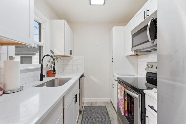 3220 E 19TH Ave, Spokane, WA 99223